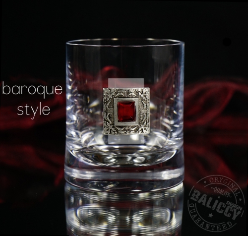 Szklanki do whisky z kryształem rubinowym.